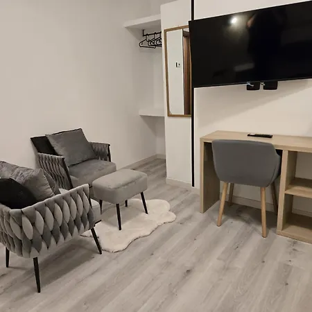 Cristallo 3* ノヴァーラ