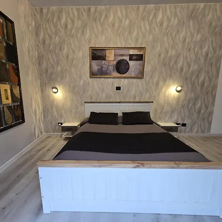 Hotel Cristallo 3*