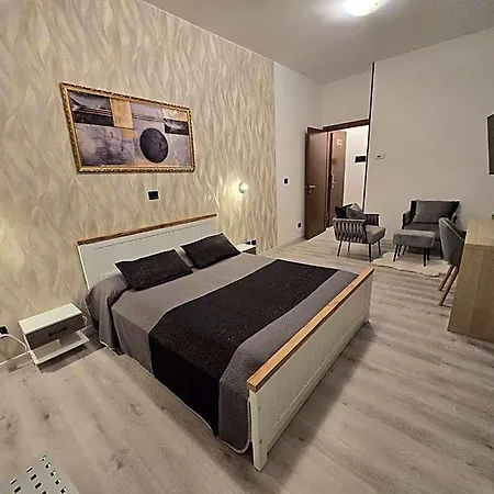 Cristallo 3* Новара